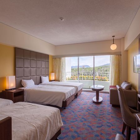 Okinawa Kariyushi Beach Resort Ocean Spa Onna Exterior foto