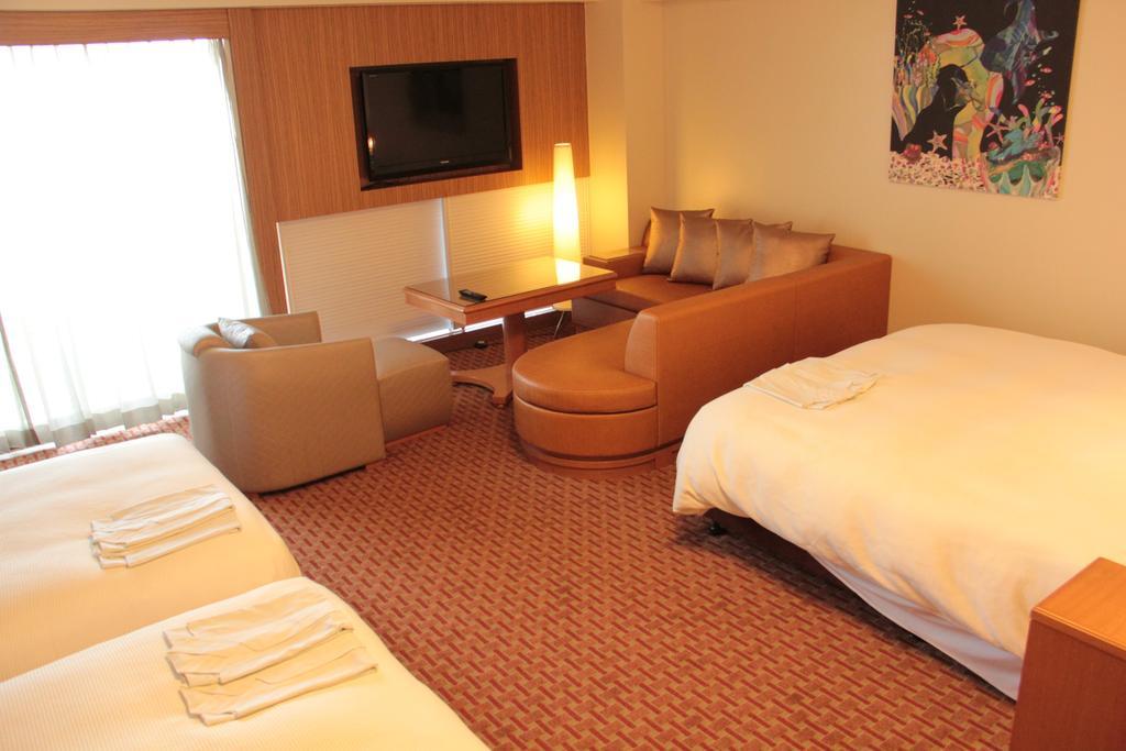 Okinawa Kariyushi Beach Resort Ocean Spa Onna Exterior foto